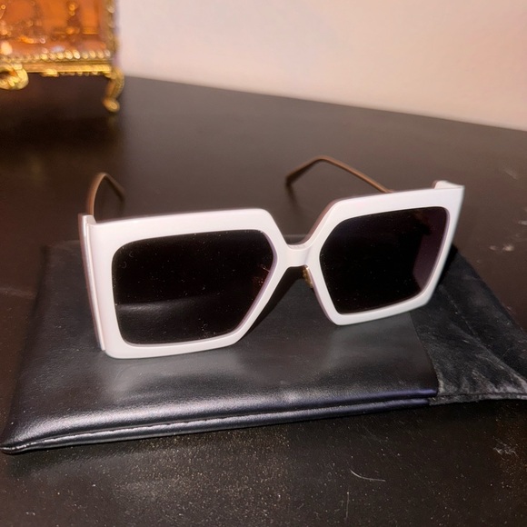 CHRISTIAN DIOR SUNGLASSES WHITE SQUARE - Picture 2 of 5
